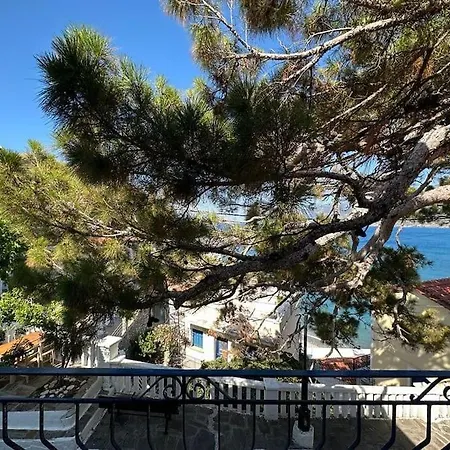 Evdilos Icarian Breeze 