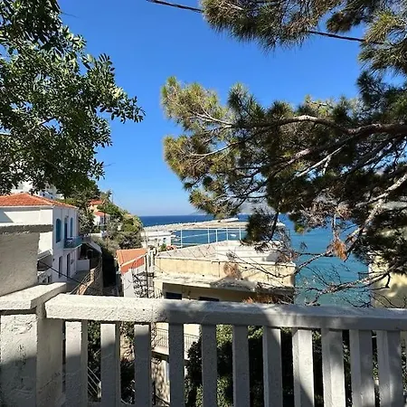Evdilos Icarian Breeze 
